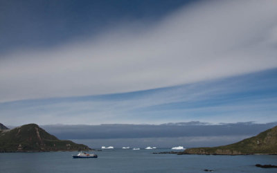 M/V Ushuaia in the bay