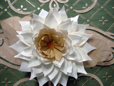 Gift Box for Sharon Xmas 2010 - Close-up of Flower.jpg