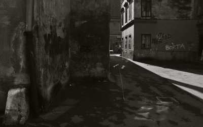 5257-b&w.jpg