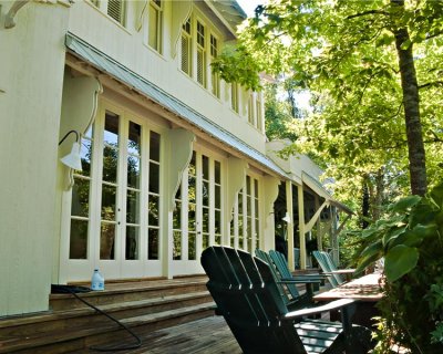 House Lakeside