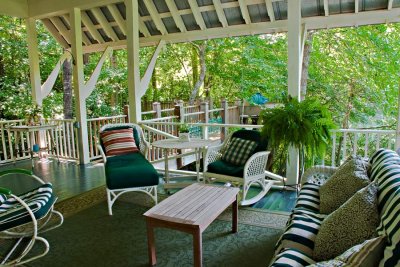 The Lounge