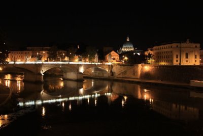 River Tiber at night