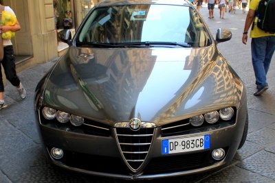 Im so into this Alfa Romeo... not sure why.