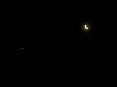 Cresent Moon, Venus and Jupiter 