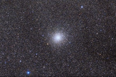 M22 and millions of Milky Way stars (large image)