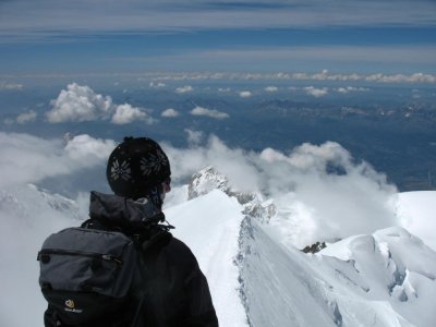 Descente de l'arete sommitale