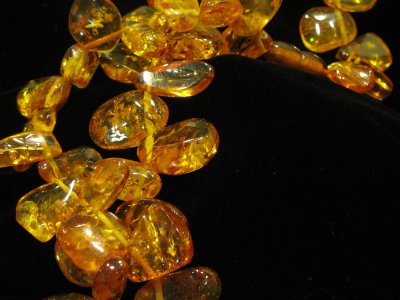 SPARKLY: Amber Necklace