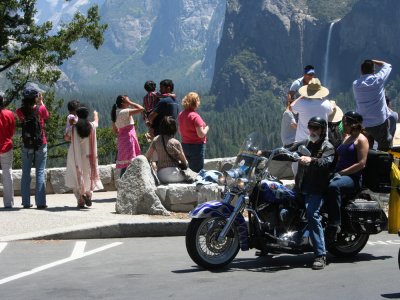 Yosemite: Crowds after the tunnel