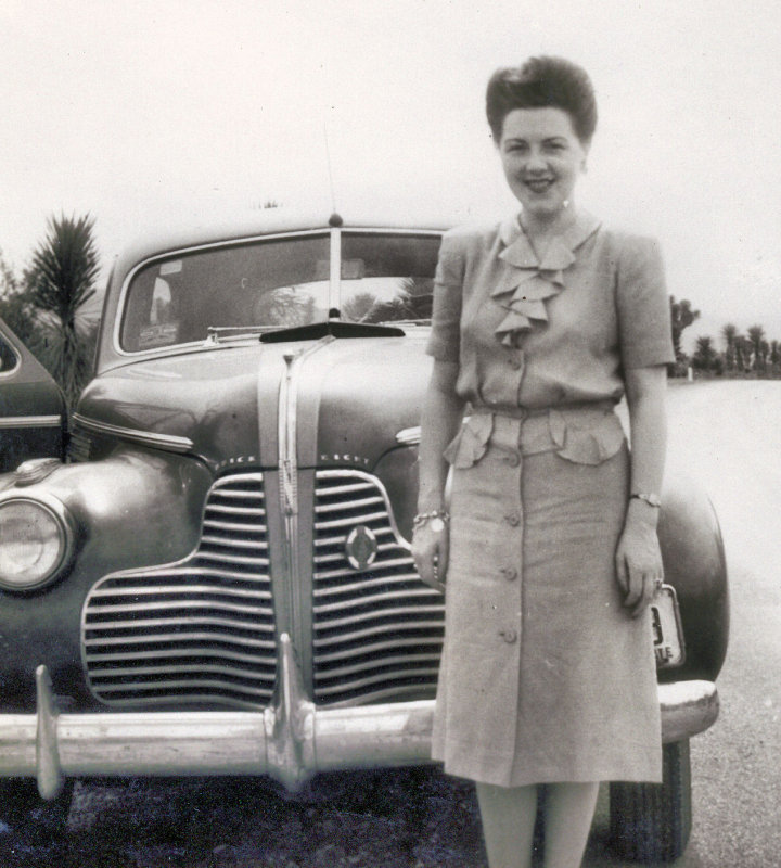1946: Mom in Joan Crawford hair, somewhere in Mexico.