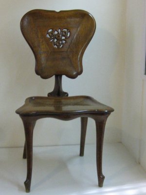Gaudi chair