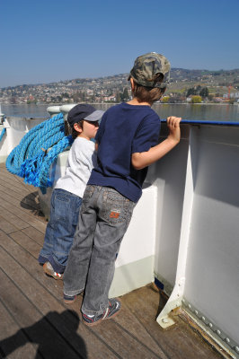 Boat ride from Pully to Vevey with the kids on Easter weekend