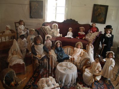 Dolls ranging from 17 to 19 Century