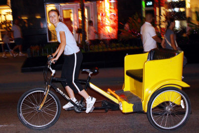 Cycle rickshaw in Chicago