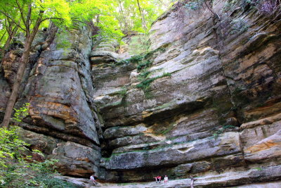 Let's bring in some people for perspective, Starved Rock State Park, IL