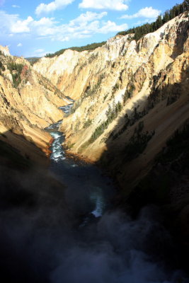 Yellowstone in the Canyon - the reason for the naming of the park