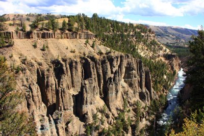 Yellowstone River, Grand Canyon and the Columnar Basalt formations - Yellowstone National Park