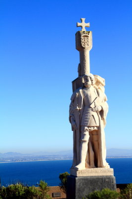 Cabrillo National Monument, looking out over the bay, sculptor Alvaro de Bree, San Diego