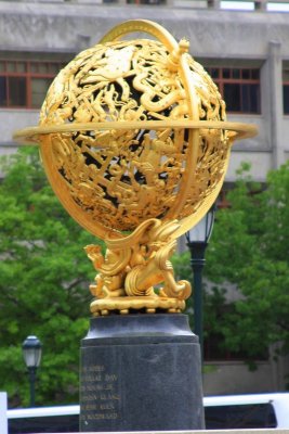 Philadelphia - Golden trophy
