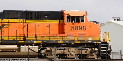 BNSF 5898 SB at Denver w/ TGNX Bethgon Coalporters