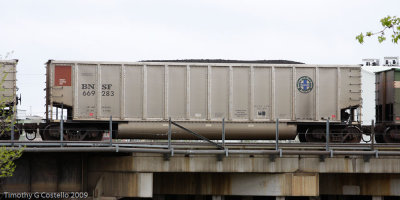 BNSF 5898 SB@Denver-6305.jpg