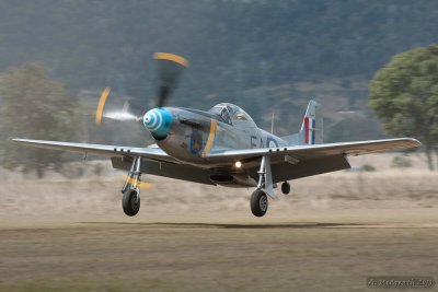 Watts Bridge 29 Aug 10 - P51D Mustang