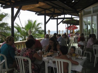 Sunday lunchtime at Parador II