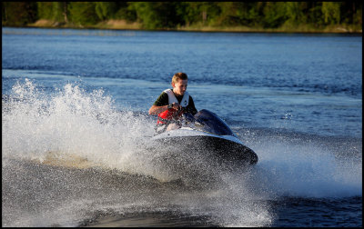 Driving waterscooter at lake Helgasjön - Växjö