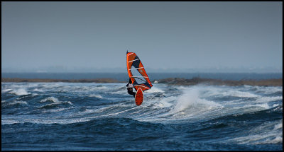 Windsurfing in Skanr