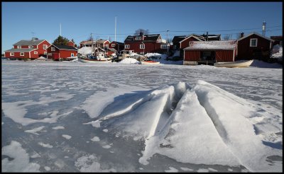 The frozen harbour at Kuggren