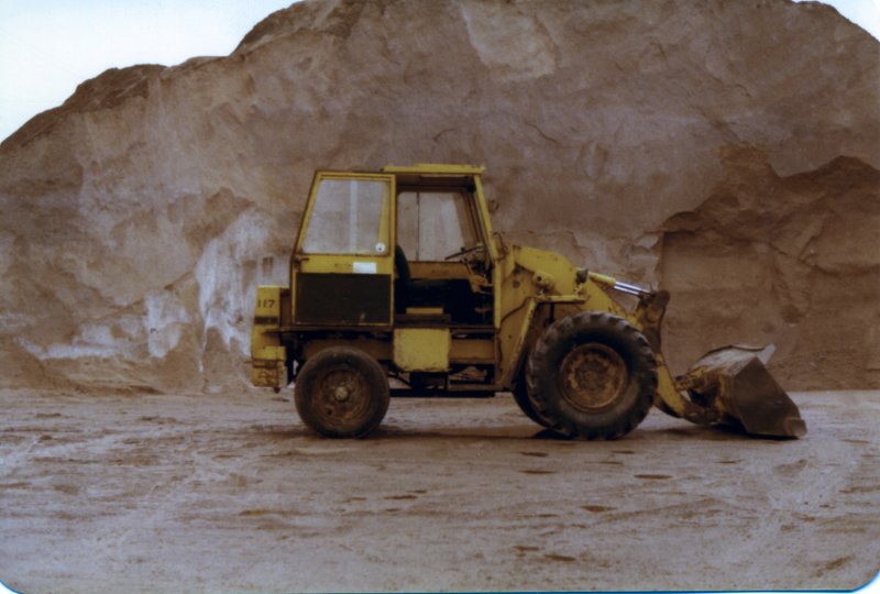 Bray shovel at the salt heap