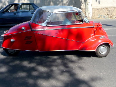 A gentle Englishman driving through Pzenas