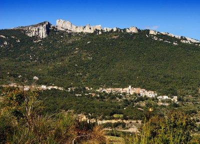 Peyrepertuse et village de Duilhac