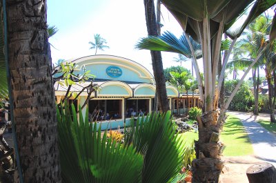 Front of Mama's