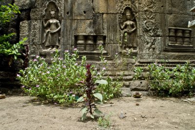 Khmer ruin outsde of town