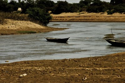 Sleepy Africa river scene