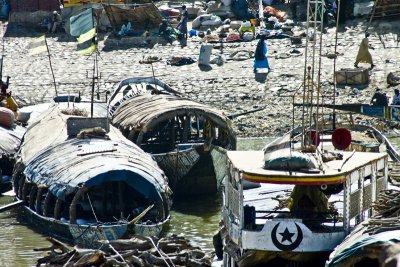 Boats, lots of boats in Mopti