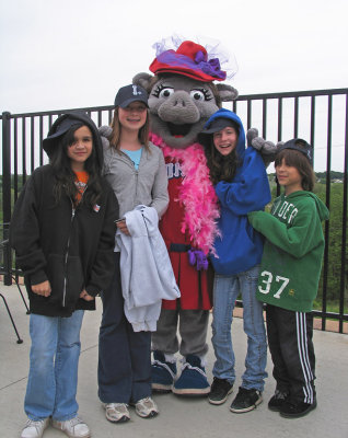 IMG_5865_ Posing with the mascot