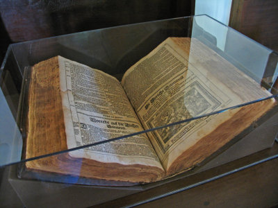 IMG_6109_The Cloister bible