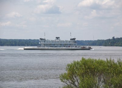IMG_6399_Ferry at Yorktown