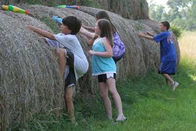 IMG_9822 Tackling the round bales