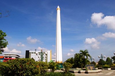 The Heroes Monument