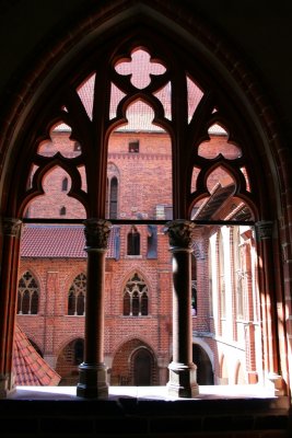 Decorated window of the ambulatory in the High Castle