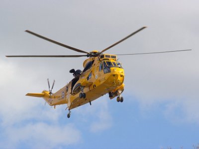 Warwick - Castle Rescue April 09 (0001).jpg