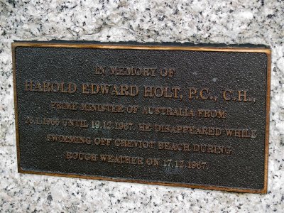 Memorial to Harold Holt