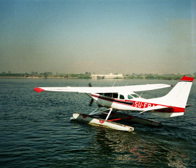 seaplane take off