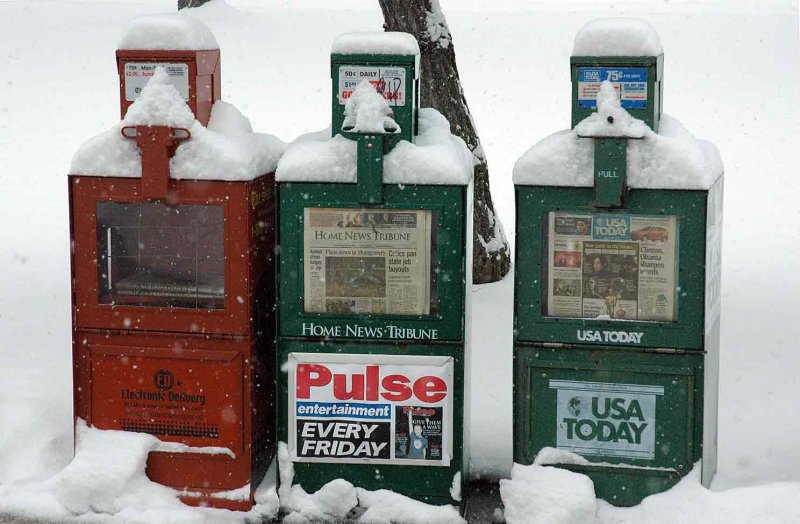 Newspaper boxes 9390