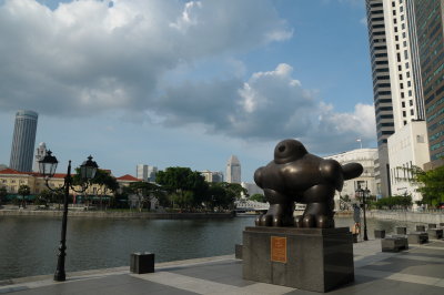 the fat bird ( by fernando botero)