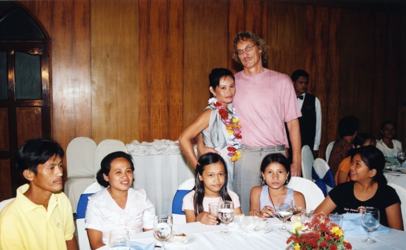 OUR  WEDDING IN THE PHILLIPINES ON 24TH OF JANUARY 2005 IN THE HOLIDAY PLAZA HOTEL IN CEBU CITY