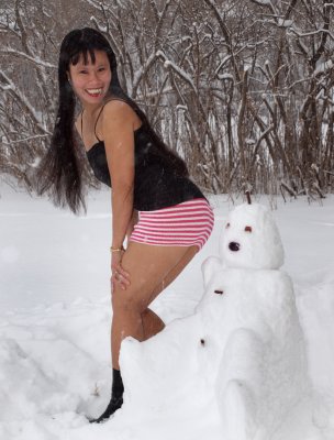 Eve...That Snowman Has An Erection..!!