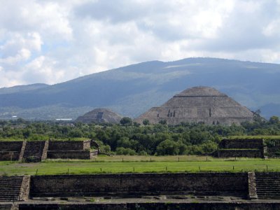 Teotihuacan_3602r.jpg